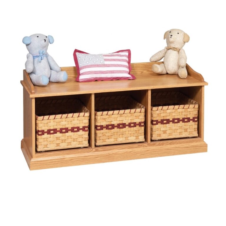 Traditional Bench With Baskets