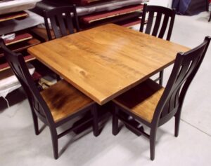 Custom Rochester Single Pedestal Dining Set Image
