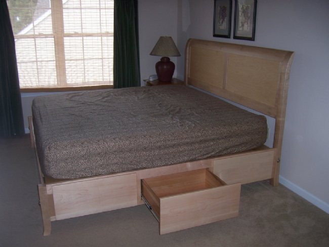 Custom Maple Platform Bed Image